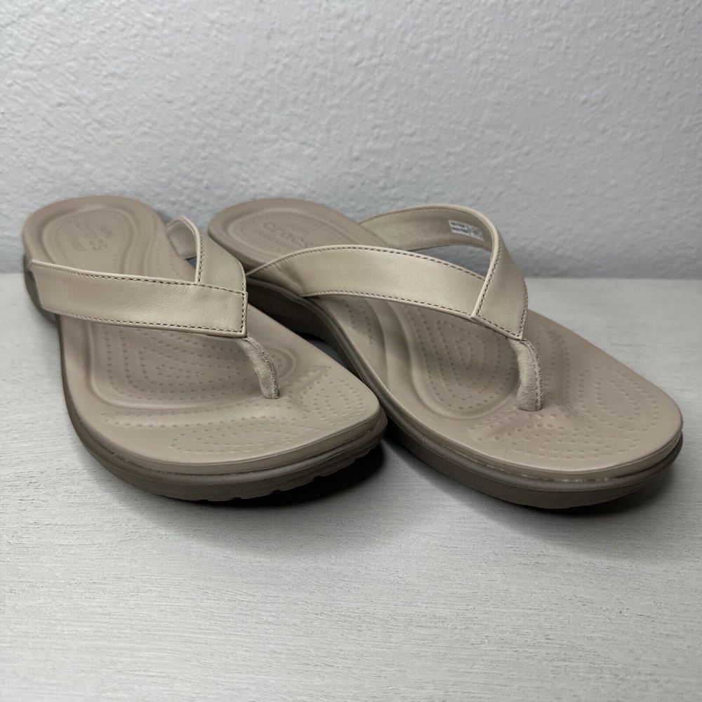 Crocs Dual Comfort Capri V Flip Flop